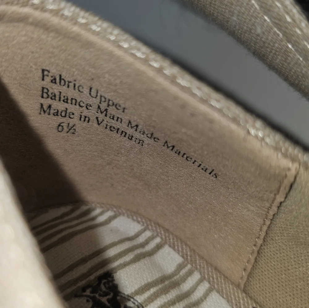 Coach Women's Tan Peep-Toe Flats, Size 6.5 - Picture 7 of 11